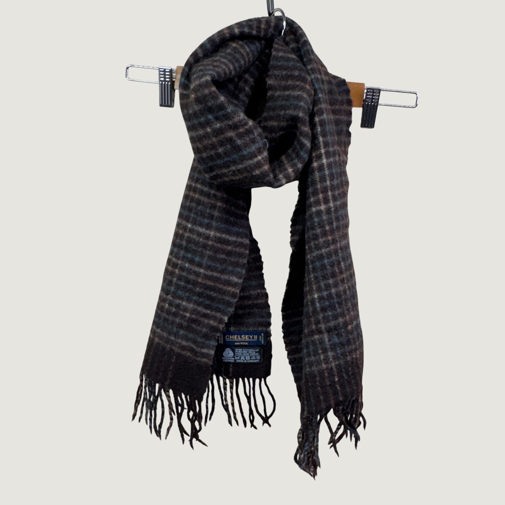 Chelsey II Wool Scarf OS Brown Plaid Made in Germany Dark Academia Fringe 5855
